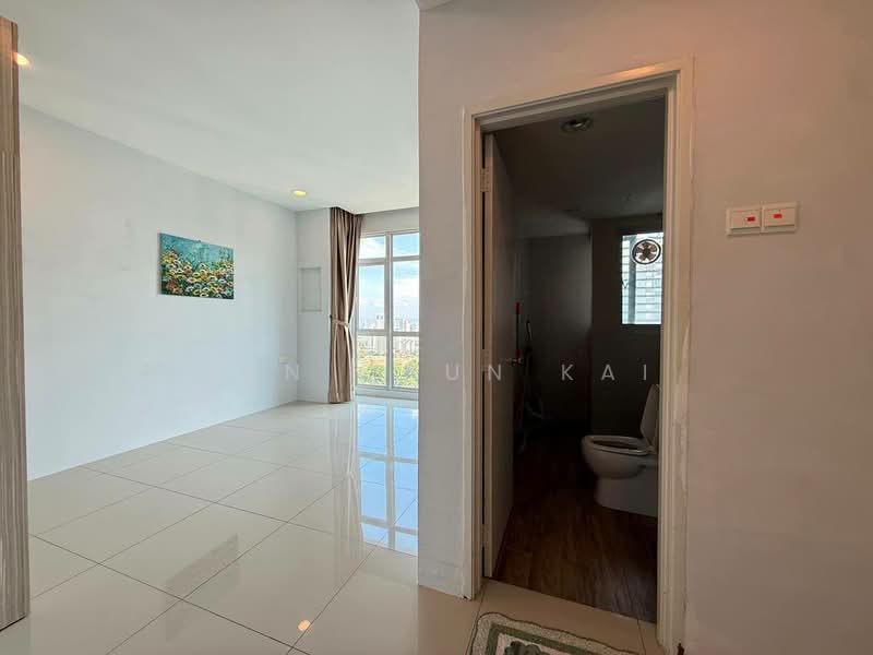 Kondominium untuk Disewa di The Peak Residences - Gan Chun Kai - Living Room - PropertyGuru.com.my