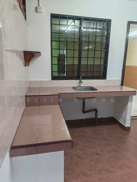 Rumah Teres 2 Tingkat untuk Dijual di Taman Lapangan Ria (Ipoh) - Kelvin Chong - Kitchen - PropertyGuru.com.my