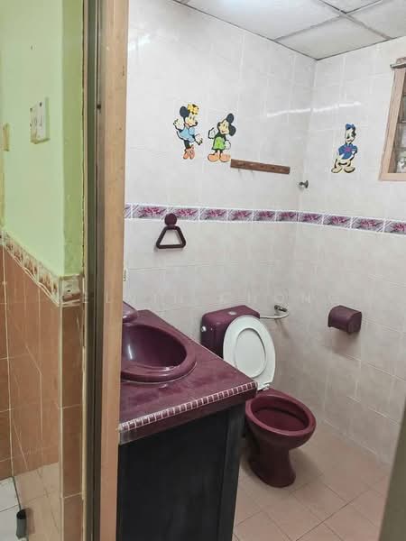 Rumah Teres 2 Tingkat untuk Dijual di Taman Lapangan Ria (Ipoh) - Kelvin Chong - Bathroom - PropertyGuru.com.my