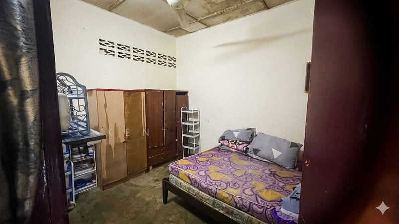 1-storey Terraced House for Sale in Bandar Rinching (Semenyih) - Kent Chong - Bedroom - PropertyGuru.com.my