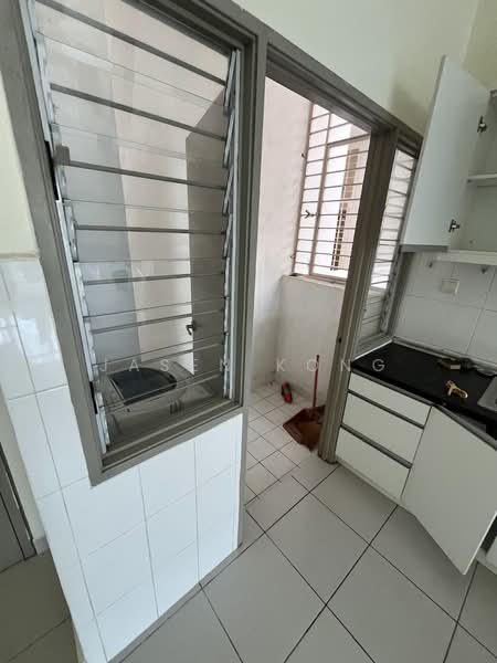Service Residence for Rent at Vue Residences - Jasen Kong - Kitchen - PropertyGuru.com.my