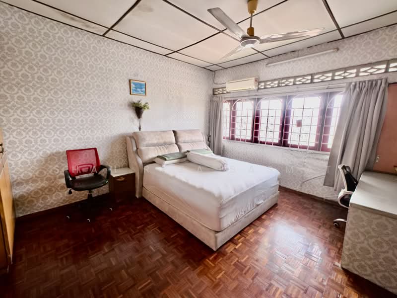 2-storey Terraced House for Sale in Taman Teluk Pulai (Klang) - SHAH REZA SASMAT - Bedroom - PropertyGuru.com.my
