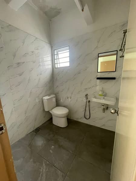 Rumah Teres 2 Tingkat untuk Disewa di Usj 5 (Subang Jaya) - Pearly Gan - Bathroom - PropertyGuru.com.my