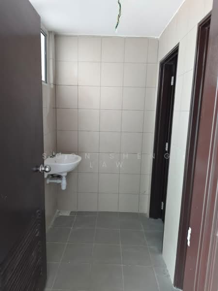 Shop for Rent in Kampung Pulau Meranti (Puchong) - Soon Sheng Law - Interior - PropertyGuru.com.my