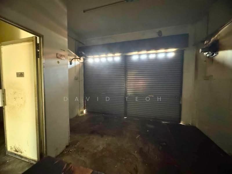 Shop / Office for Rent in Bandar Tasek Mutiara (Simpang Ampat) - David Teoh - Entrance - PropertyGuru.com.my