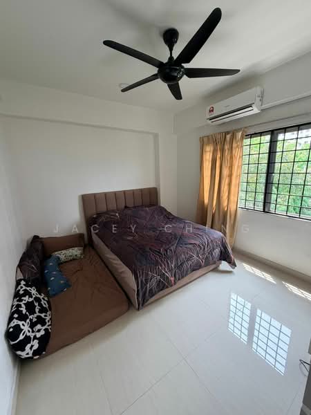 Condominium for Sale at Seri Anggun - Jacey Ching - Bedroom - PropertyGuru.com.my