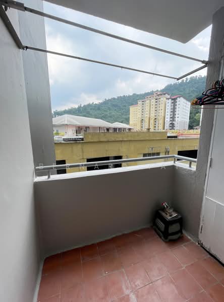 Kondominium untuk Dijual di Ketumbar Heights - Bernard Tay - Balcony - PropertyGuru.com.my
