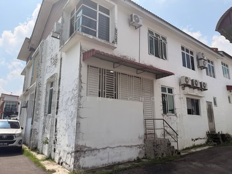 2-storey Terraced House for Sale in Taman Seri Austin (Tebrau) - Fu Heng Chong - Exterior - PropertyGuru.com.my