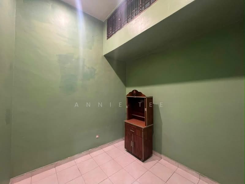 Rumah Teres 1 Tingkat untuk Dijual di Taman Bestari Indah (Ulu Tiram) - Annie Tee - PropertyGuru.com.my