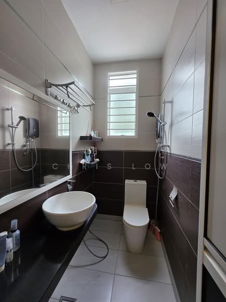 Rumah Teres 2 Tingkat untuk Dijual di Alam Damai (Cheras) - Chris Low - PropertyGuru.com.my