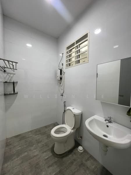 2-storey Terraced House for Rent in Taman Seri Juru (Bukit Minyak) - Willson Lee - Bathroom - PropertyGuru.com.my