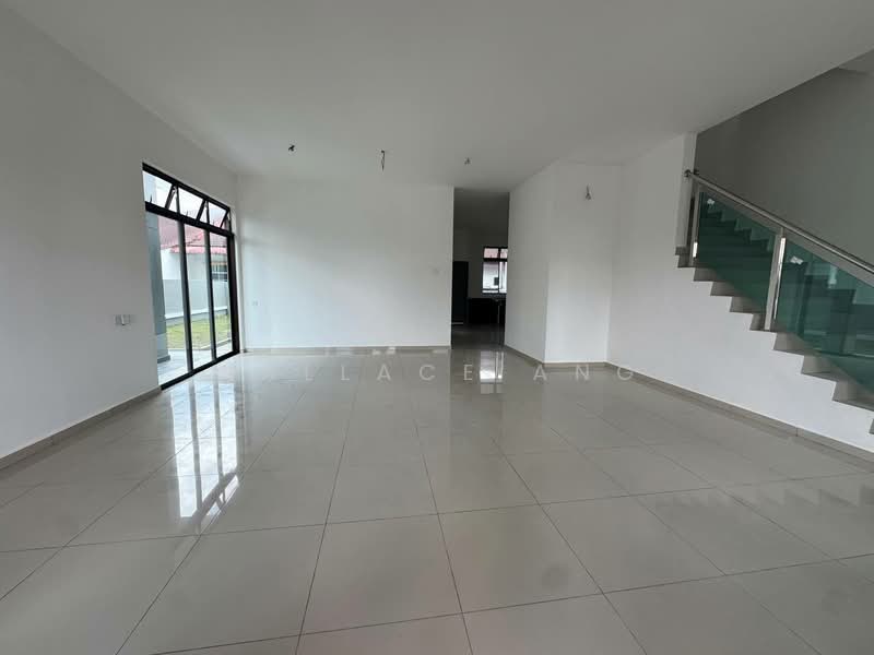 Semi-Detached House for Sale in Kelapa Sawit (Kulai) - Wallace Ang - Living Room - PropertyGuru.com.my