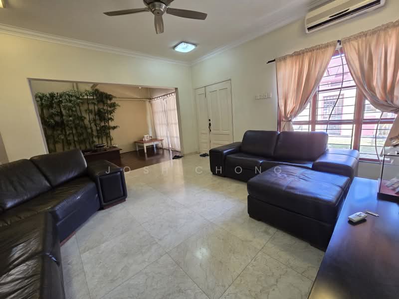 Rumah Teres 2 Tingkat untuk Dijual di Putra Heights (Subang Jaya) - Josh Chong - Living Room - PropertyGuru.com.my