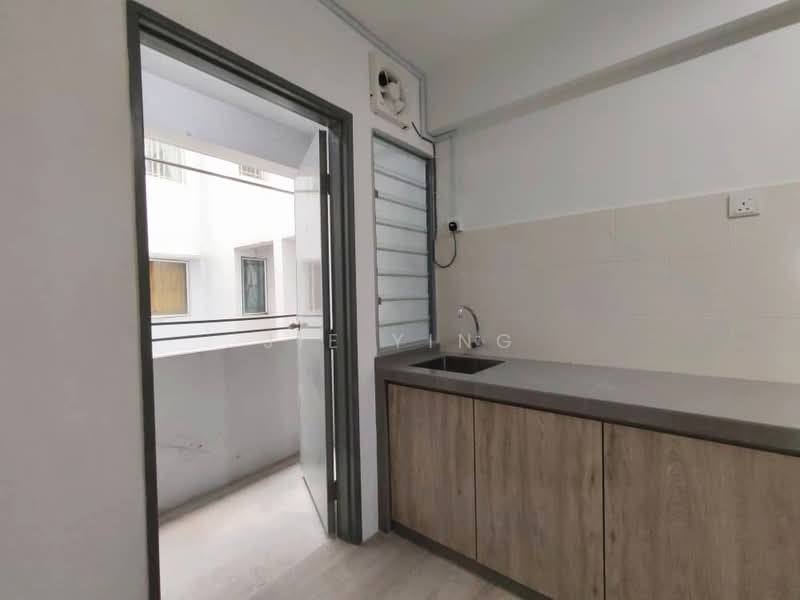 Pangsapuri untuk Disewa di Pangsapuri Suria 1 Batu Kawan - Jie Ying - Kitchen - PropertyGuru.com.my