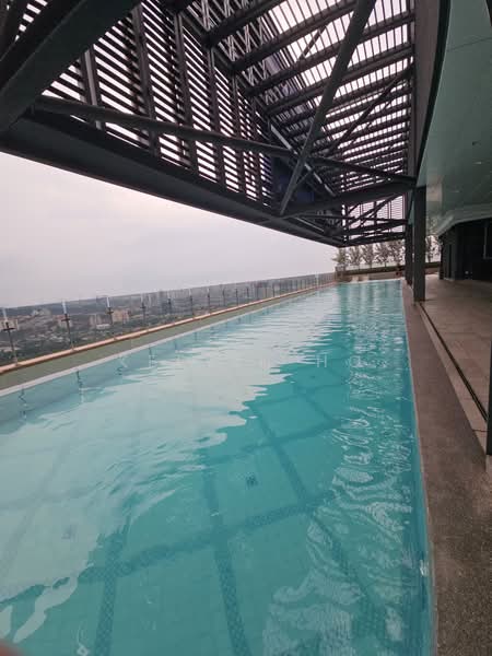 Servis Apartment untuk Disewa di Mossaz @ Empire City - Kelvin Ho - Pool - PropertyGuru.com.my