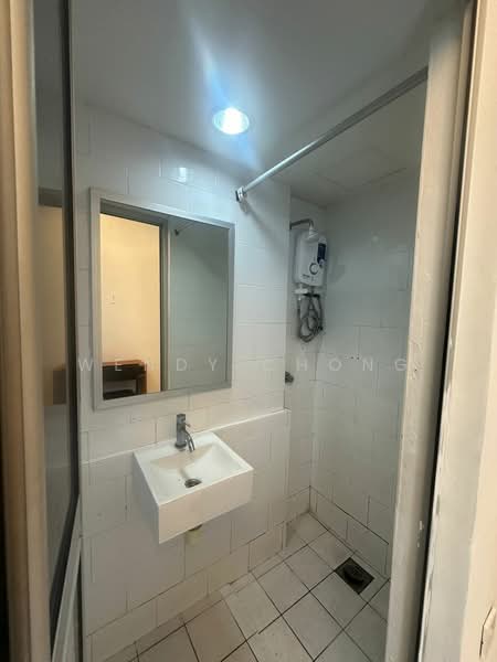 Service Residence for Rent at City Campus @ Fraser Business Park - Wendy Chong - Bathroom - PropertyGuru.com.my