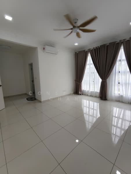 Rumah Teres untuk Dijual di Taman Desa Tebrau (Tebrau) - Constance Chan - Living Room - PropertyGuru.com.my
