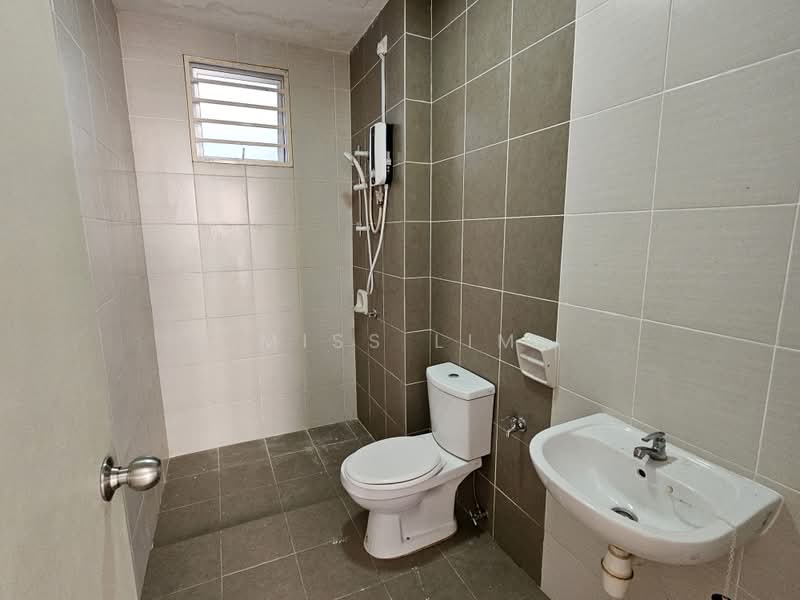 Servis Apartment untuk Disewa di BSP 21 - MISS LIM - Bathroom - PropertyGuru.com.my