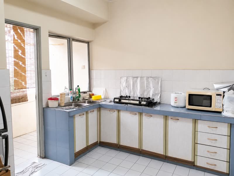 Townhouse for Rent in Bukit Jalil (Kuala Lumpur) - Celine Shoo - Kitchen - PropertyGuru.com.my