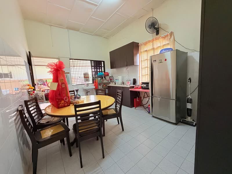 Rumah Berkembar untuk Dijual di Taman Sri Kluang (Kluang) - Gipson Lay - PropertyGuru.com.my