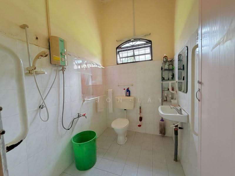 Rumah Berkembar untuk Dijual di Taman Sri Kluang (Kluang) - Gipson Lay - PropertyGuru.com.my