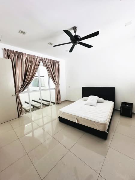 3-storey Terraced House for Sale in Taman Bukit Minyak Utama (Bukit Mertajam) - Jie Ying - Bedroom - PropertyGuru.com.my