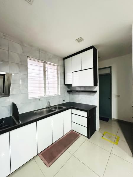 3-storey Terraced House for Sale in Taman Bukit Minyak Utama (Bukit Mertajam) - Jie Ying - Kitchen - PropertyGuru.com.my