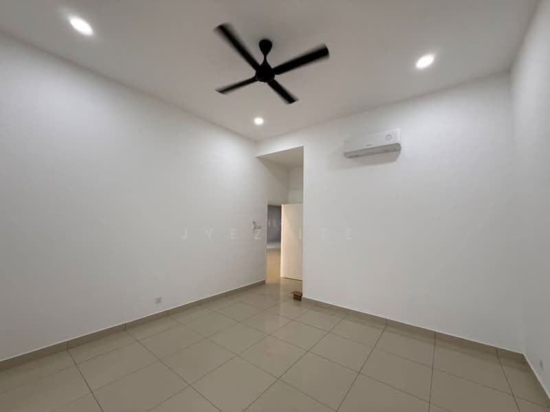 Semi-Detached House for Sale in Taman Ungku Tun Aminah (Skudai) - Jyez Lee - PropertyGuru.com.my