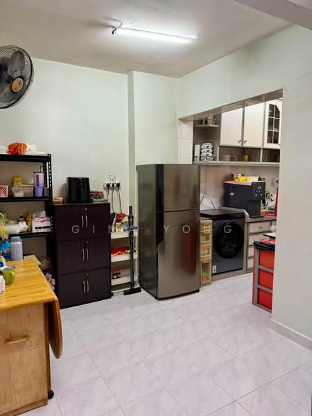 Rumah Flat untuk Dijual di Taman Harbour View (Wisma KGN) - Gina Yong - PropertyGuru.com.my
