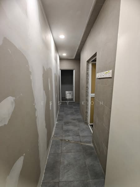 Shop for Rent in Taman Molek (Johor Bahru) - Jessy Koh - Corridor - PropertyGuru.com.my