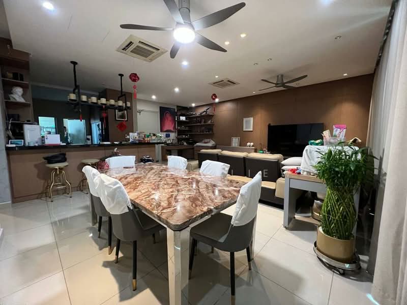 Condominium for Sale at KM1 East - Gerald Liew - Living Room - PropertyGuru.com.my