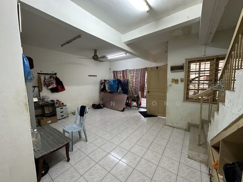 2-storey Terraced House for Sale in Taman Taming Jaya (Balakong) - Darren Leong - Living Room - PropertyGuru.com.my