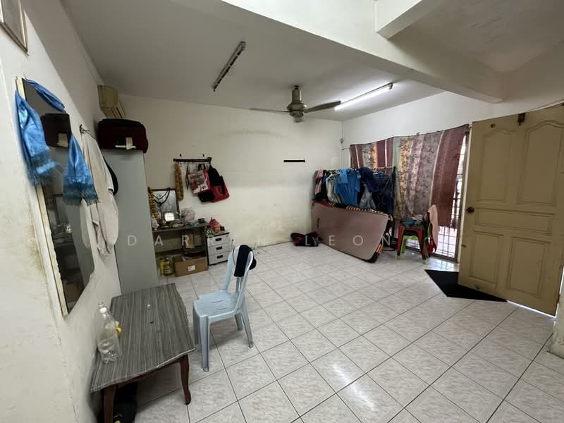 2-storey Terraced House for Sale in Taman Taming Jaya (Balakong) - Darren Leong - Living Room - PropertyGuru.com.my