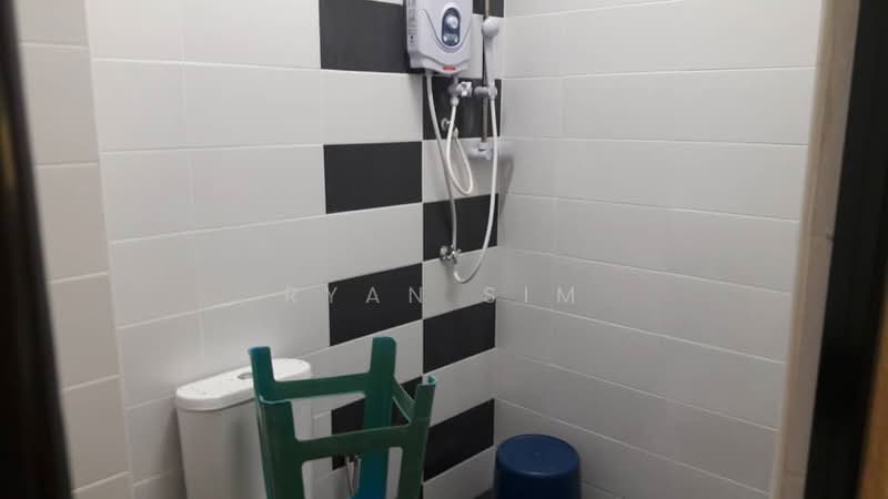 Apartment for Rent at Kayangan Puri Mutiara (KPM) - Ryan Sim - Bathroom - PropertyGuru.com.my