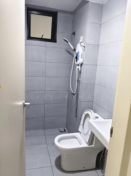 Pangsapuri untuk Disewa di Vivo Executive Apartment - Jie Ying - Bathroom - PropertyGuru.com.my