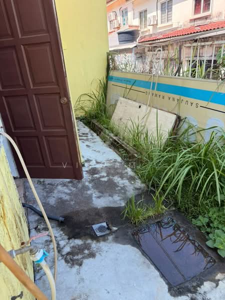 2-storey Terraced House for Sale in Bandar Country Homes (Rawang) - Vikram . - Exterior - PropertyGuru.com.my