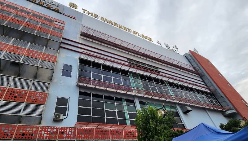 Shop for Sale in Taman Overseas Union (Taman Oug) (Jalan Klang Lama (Old Klang Road)) - Sheay Kwang - Exterior - PropertyGuru.com.my