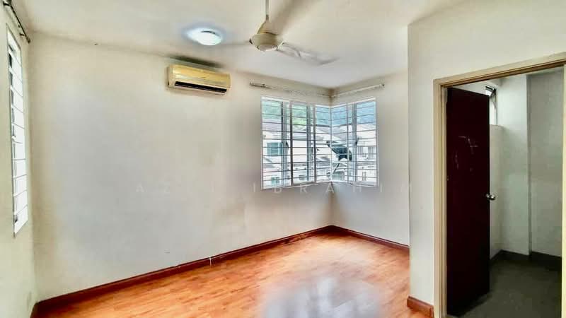 Townhouse for Sale in Taman Raintree (Batu Caves) - Azli Ibrahim - Interior - PropertyGuru.com.my