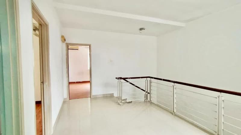Townhouse for Sale in Taman Raintree (Batu Caves) - Azli Ibrahim - Corridor - PropertyGuru.com.my