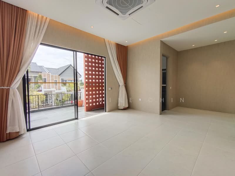 2-storey Terraced House for Sale in Ipoh (Perak) - Catherine Chin - Balcony - PropertyGuru.com.my