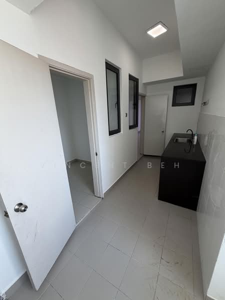Kondominium untuk Dijual di Residence 8 - Vincent Beh - PropertyGuru.com.my