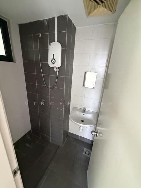 Kondominium untuk Dijual di Residence 8 - Vincent Beh - PropertyGuru.com.my