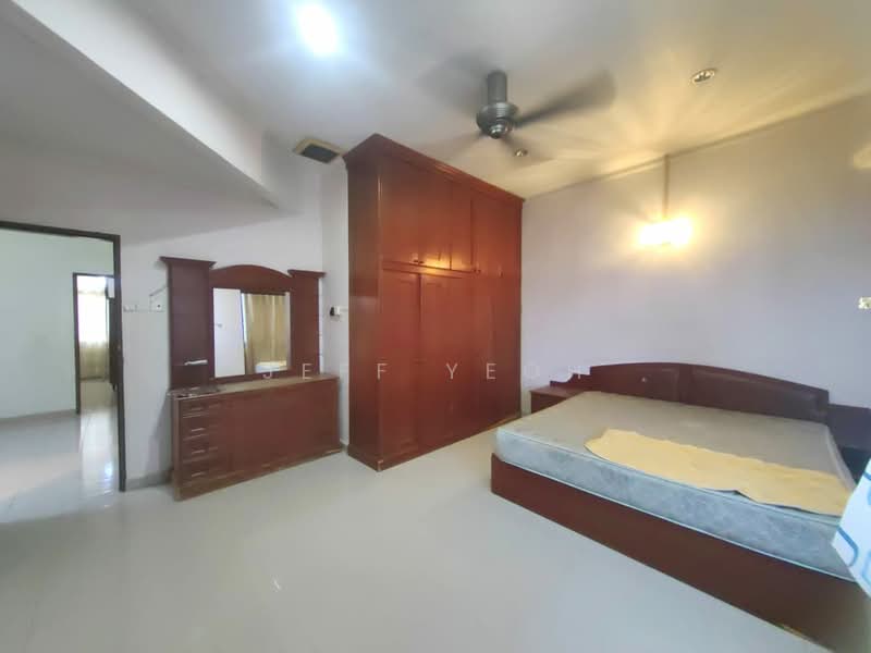 Semi-Detached House for Sale in Taman Lorong Shariff (Alor Setar) - Jeff Yeoh - Bedroom - PropertyGuru.com.my