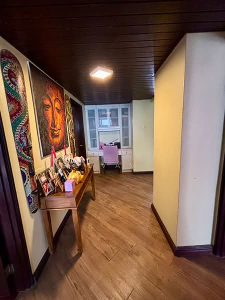 Kondominium untuk Dijual di Bangsar Heights - Selvam . - Corridor - PropertyGuru.com.my