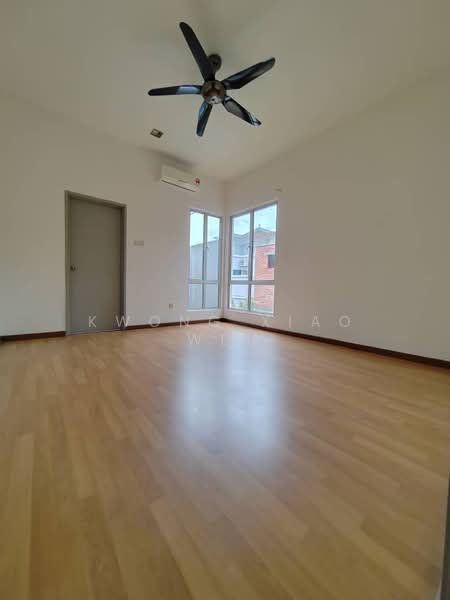 Semi-Detached House for Rent in Anggun 2 Residence (Rawang) - Kwong Xiao Wei - Living Room - PropertyGuru.com.my