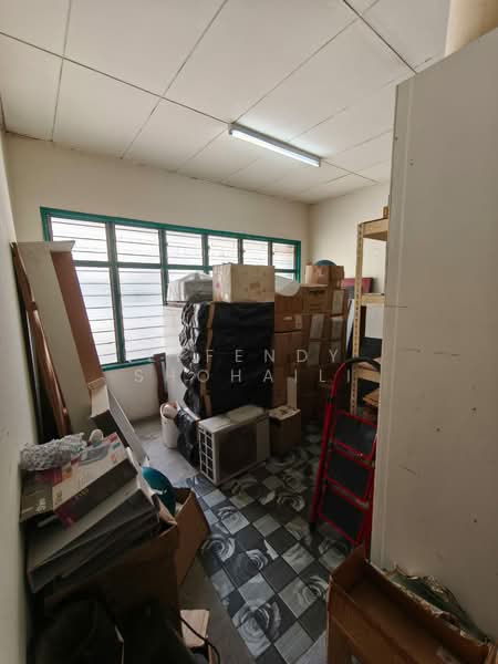 Shop for Sale in Bandar Sri Damansara (Selangor) - Effendy Shohaili - Interior - PropertyGuru.com.my