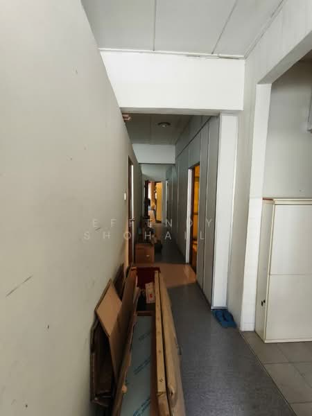 Shop for Sale in Bandar Sri Damansara (Selangor) - Effendy Shohaili - Corridor - PropertyGuru.com.my