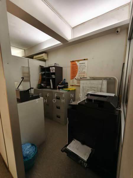 Shop for Sale in Bandar Sri Damansara (Selangor) - Effendy Shohaili - Interior - PropertyGuru.com.my