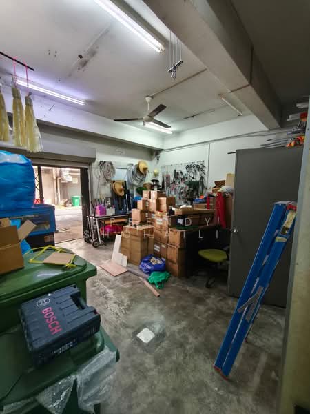 Shop for Sale in Bandar Sri Damansara (Selangor) - Effendy Shohaili - Interior - PropertyGuru.com.my