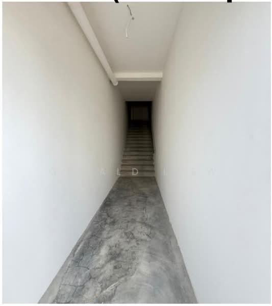 Shop for Rent in Semenyih (Selangor) - Gerald Liew - Corridor - PropertyGuru.com.my